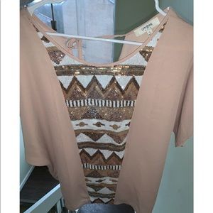 Umber Women’s pink shirt